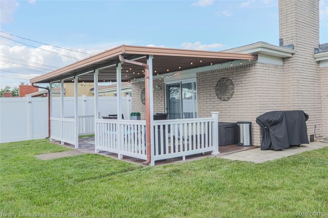 28821 Lund Avenue, Warren, MI 48093