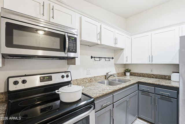 3817 N 9TH Place, Phoenix, AZ 85014