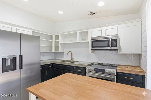 3817 N 9TH Place, Phoenix, AZ 85014