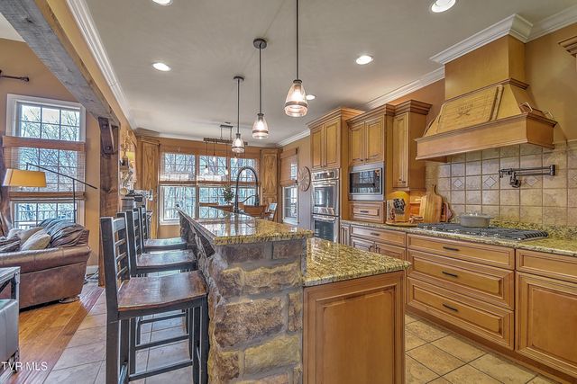 1399 Highway 75, Blountville, TN 37617