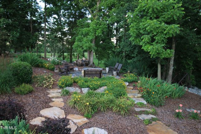 1399 Highway 75, Blountville, TN 37617