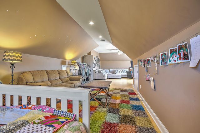 1399 Highway 75, Blountville, TN 37617