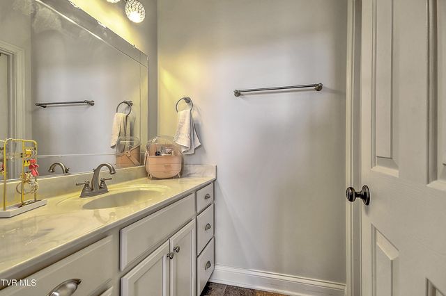 1399 Highway 75, Blountville, TN 37617