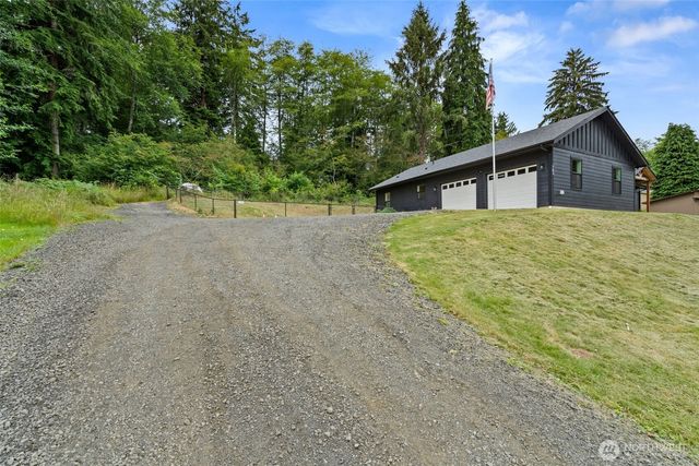 763 Harrison Avenue, Raymond, WA 98577