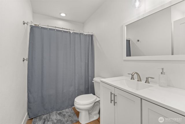 763 Harrison Avenue, Raymond, WA 98577