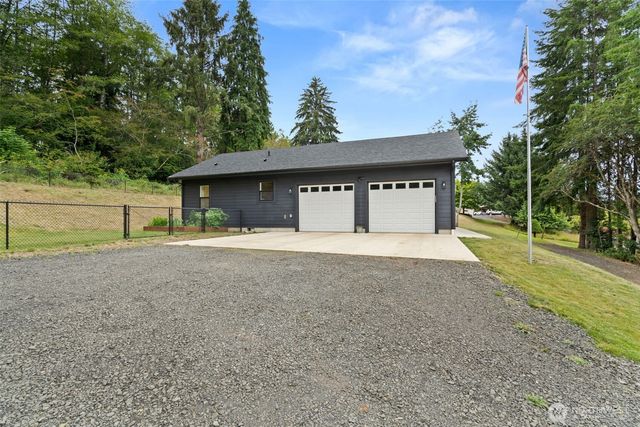 763 Harrison Avenue, Raymond, WA 98577