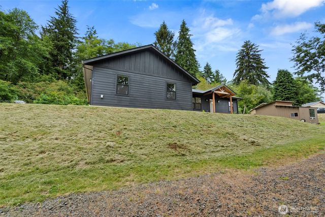 763 Harrison Avenue, Raymond, WA 98577