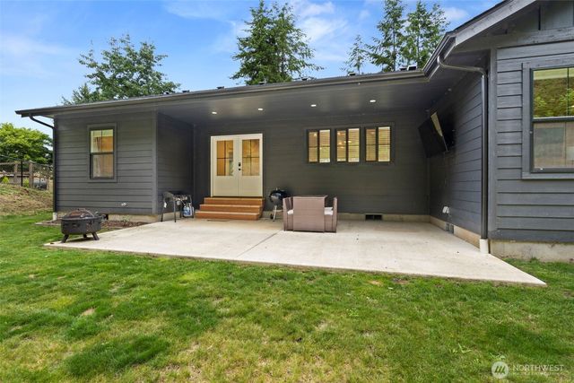 763 Harrison Avenue, Raymond, WA 98577