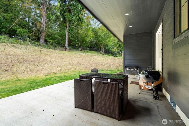 763 Harrison Avenue, Raymond, WA 98577