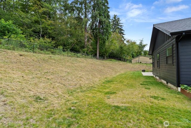 763 Harrison Avenue, Raymond, WA 98577