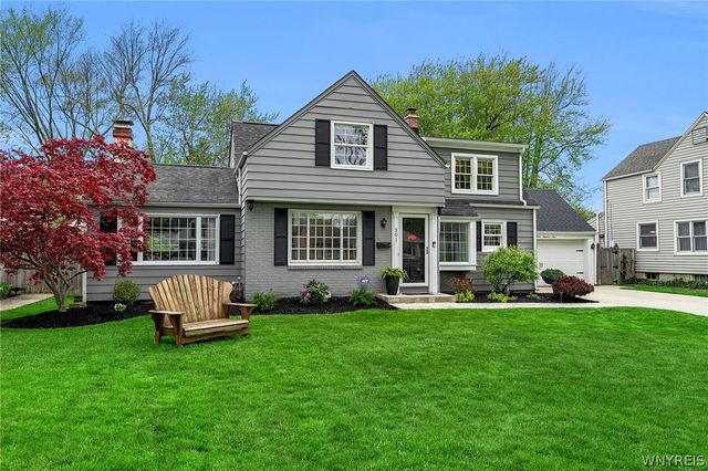 301 Walton Drive, Amherst, NY 14226