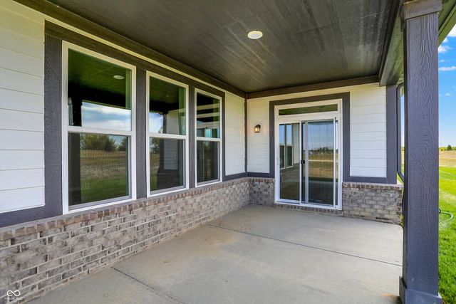 6689 Thresher Pass, Mccordsville, IN 46055