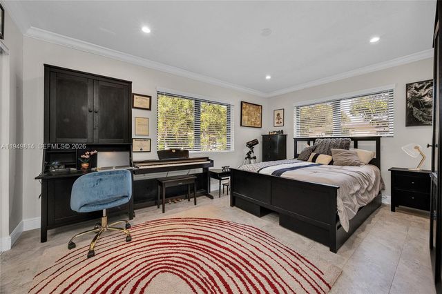 6220 SW 61st St, South Miami, FL 33143