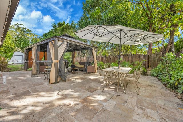 6220 SW 61st St, South Miami, FL 33143