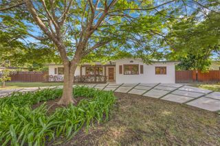 6220 SW 61st St, South Miami, FL 33143