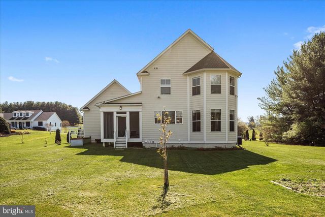 39 BOWLING VIEW RD, Front Royal, VA 22630