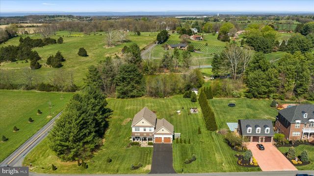 39 BOWLING VIEW RD, Front Royal, VA 22630