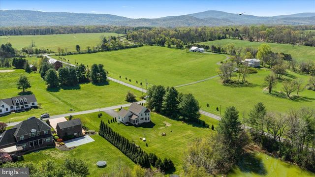 39 BOWLING VIEW RD, Front Royal, VA 22630