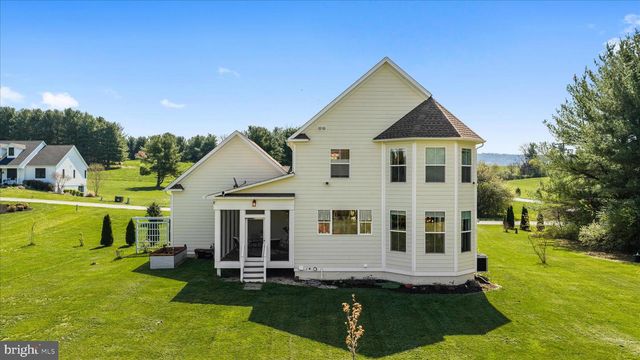 39 BOWLING VIEW RD, Front Royal, VA 22630