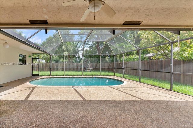 11111 NW 7th St, Coral Springs, FL 33071