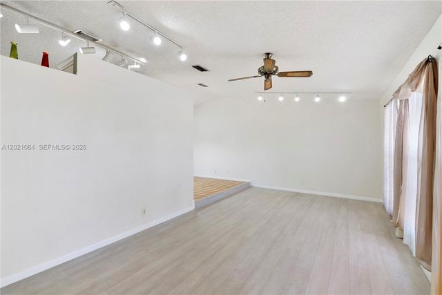 11111 NW 7th St, Coral Springs, FL 33071
