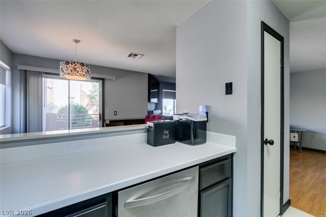 6851 Tamarus Street 104, Las Vegas, NV 89119