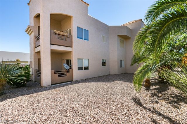 6851 Tamarus Street 104, Las Vegas, NV 89119