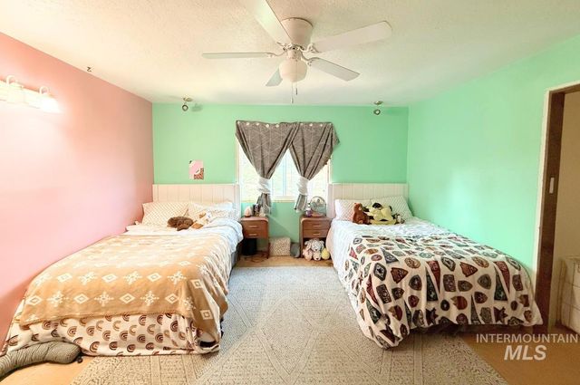 4055 N Canyon Ridge Dr, Twin Falls, ID 83301