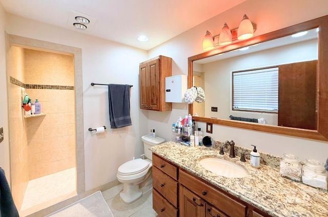 4055 N Canyon Ridge Dr, Twin Falls, ID 83301