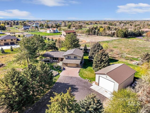 4055 N Canyon Ridge Dr, Twin Falls, ID 83301