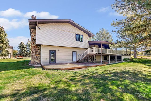 4055 N Canyon Ridge Dr, Twin Falls, ID 83301