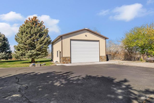 4055 N Canyon Ridge Dr, Twin Falls, ID 83301