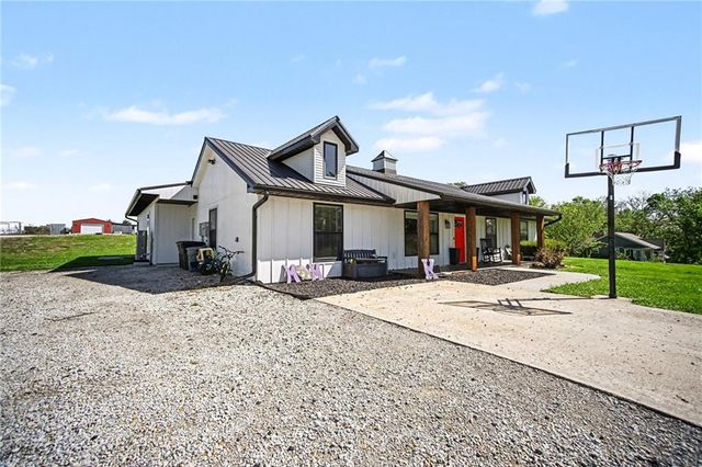 19810 192nd Street, Holt, MO 64048