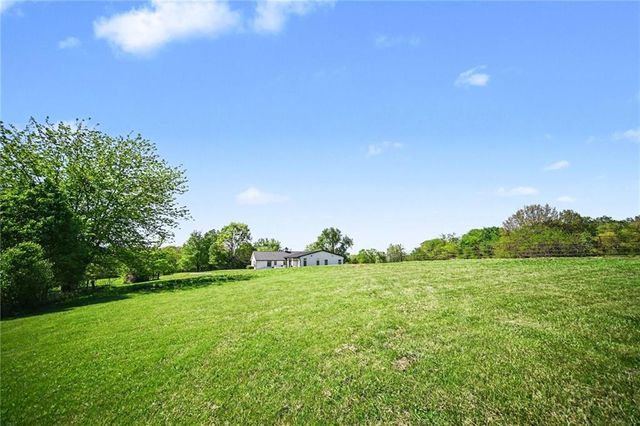 19810 192nd Street, Holt, MO 64048