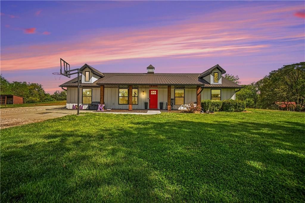 19810 192nd Street, Holt, MO 64048