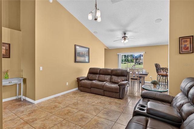 3830 GRIFFIN VIEW DRIVE, Lady Lake, FL 32159