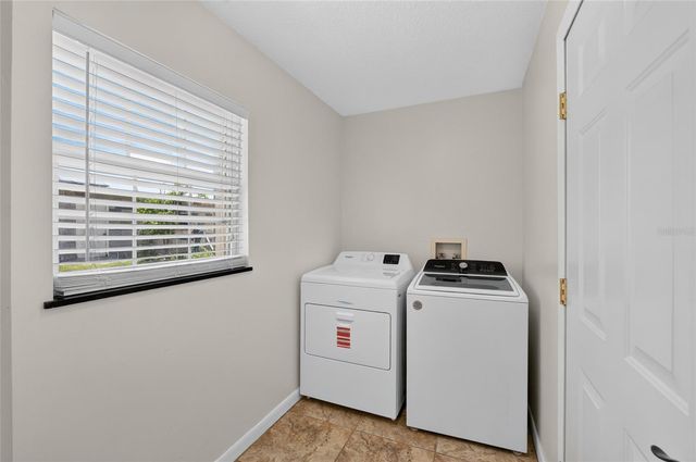 3830 GRIFFIN VIEW DRIVE, Lady Lake, FL 32159