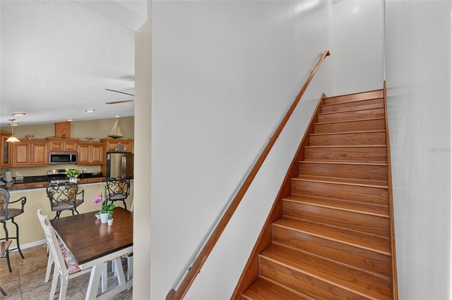 3830 GRIFFIN VIEW DRIVE, Lady Lake, FL 32159