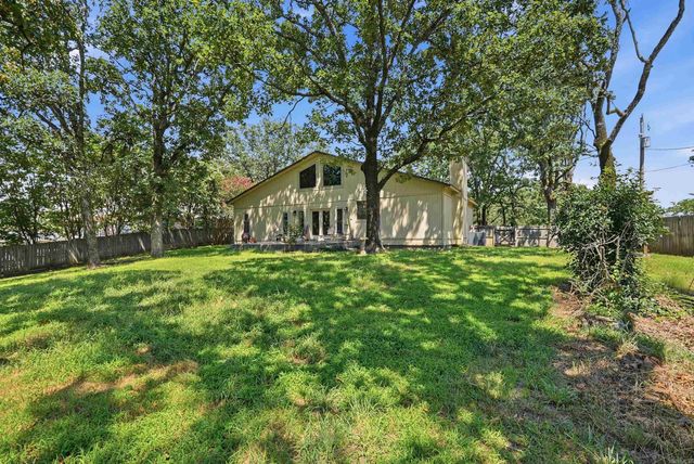 7011 Southpoint, North Little Rock, AR 72113