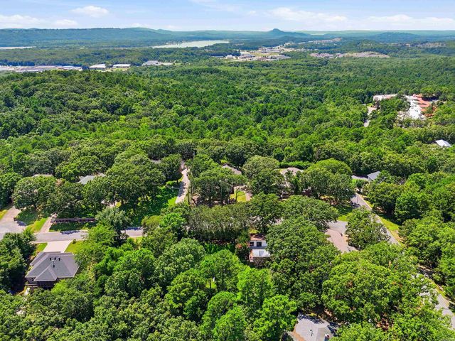 7011 Southpoint, North Little Rock, AR 72113