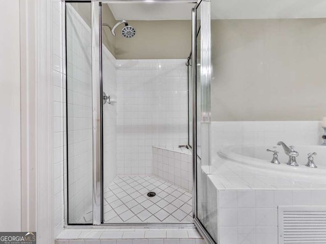 211 COLONIAL HOMES Drive NW 2501, Atlanta, GA 30309