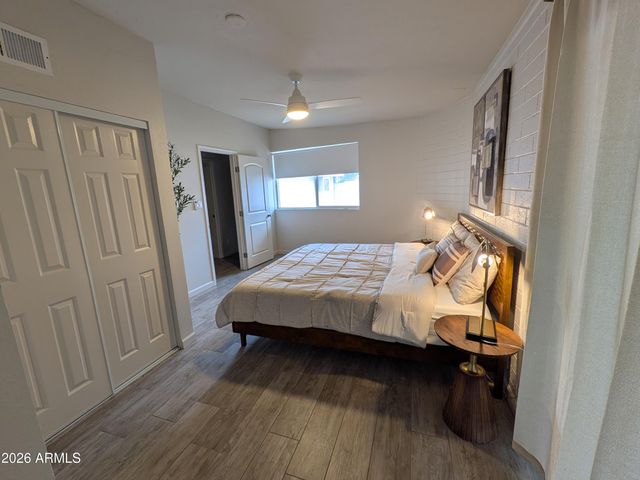7802 E KIMSEY Lane, Scottsdale, AZ 85257