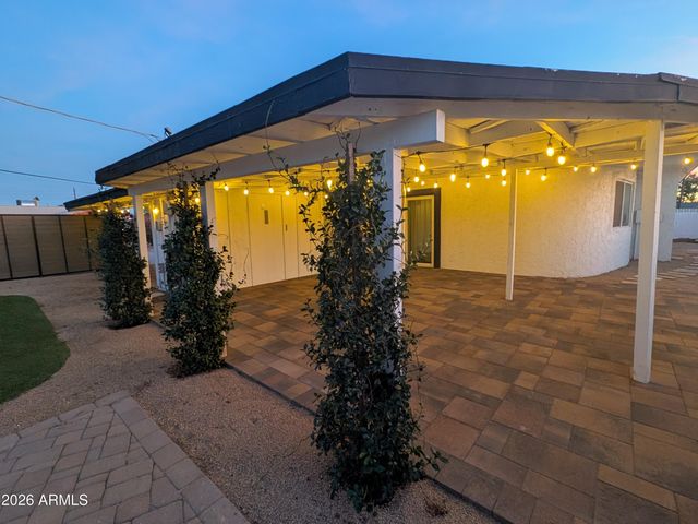 7802 E KIMSEY Lane, Scottsdale, AZ 85257