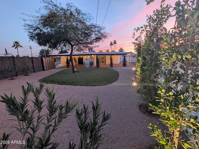 7802 E KIMSEY Lane, Scottsdale, AZ 85257