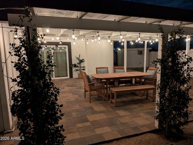 7802 E KIMSEY Lane, Scottsdale, AZ 85257
