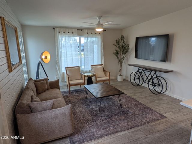 7802 E KIMSEY Lane, Scottsdale, AZ 85257