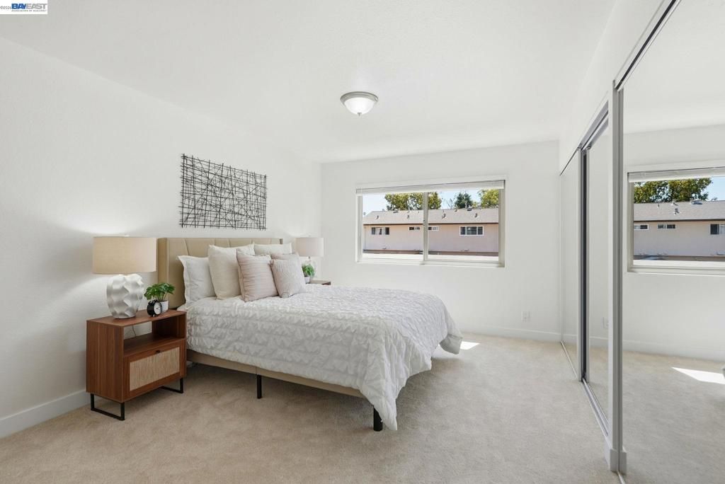 Image 16 of property listing at 27540 Ponderosa Ct, Hayward, CA 94545