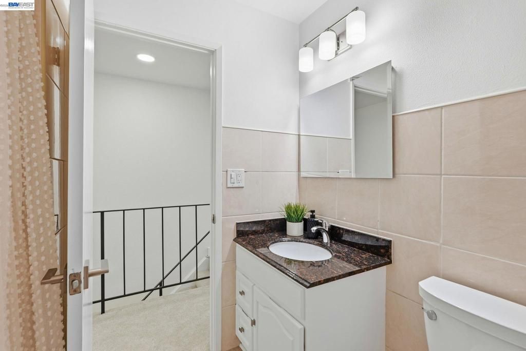 Image 25 of property listing at 27540 Ponderosa Ct, Hayward, CA 94545