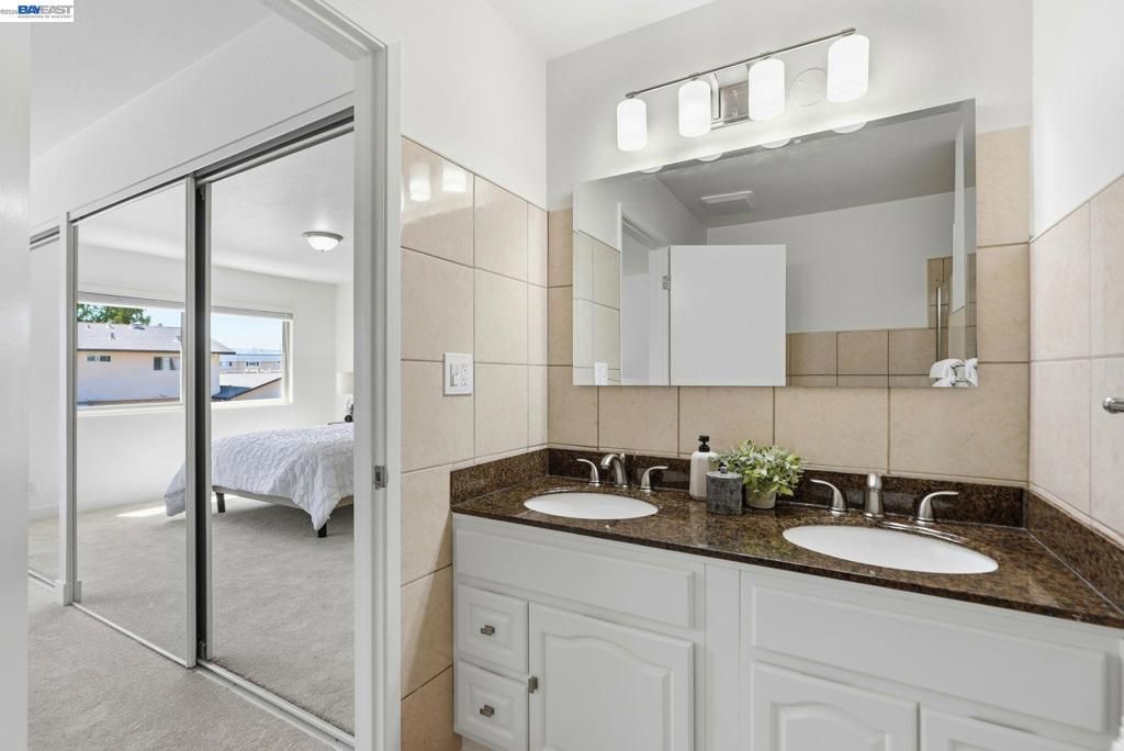Image 28 of property listing at 27540 Ponderosa Ct, Hayward, CA 94545