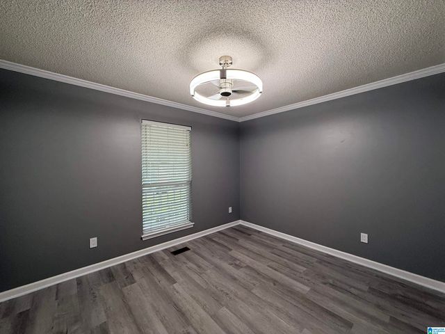 2212 DEER RUN LANE, Hueytown, AL 35023